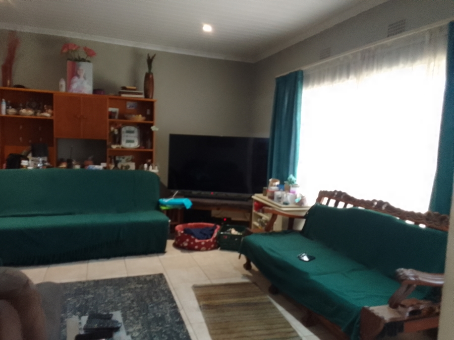 4 Bedroom Property for Sale in Geelhoutpark North West